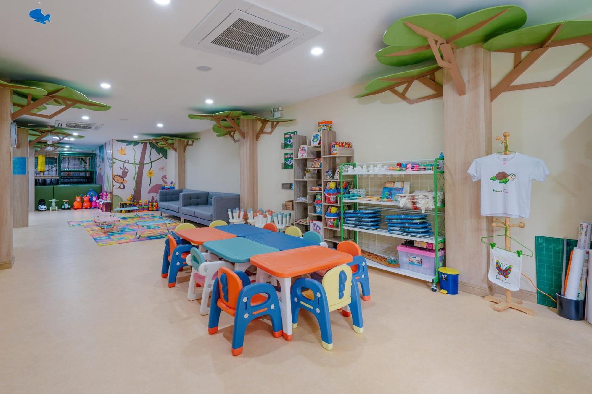 Phuket Emerald Beach Resort Karon Esterno foto