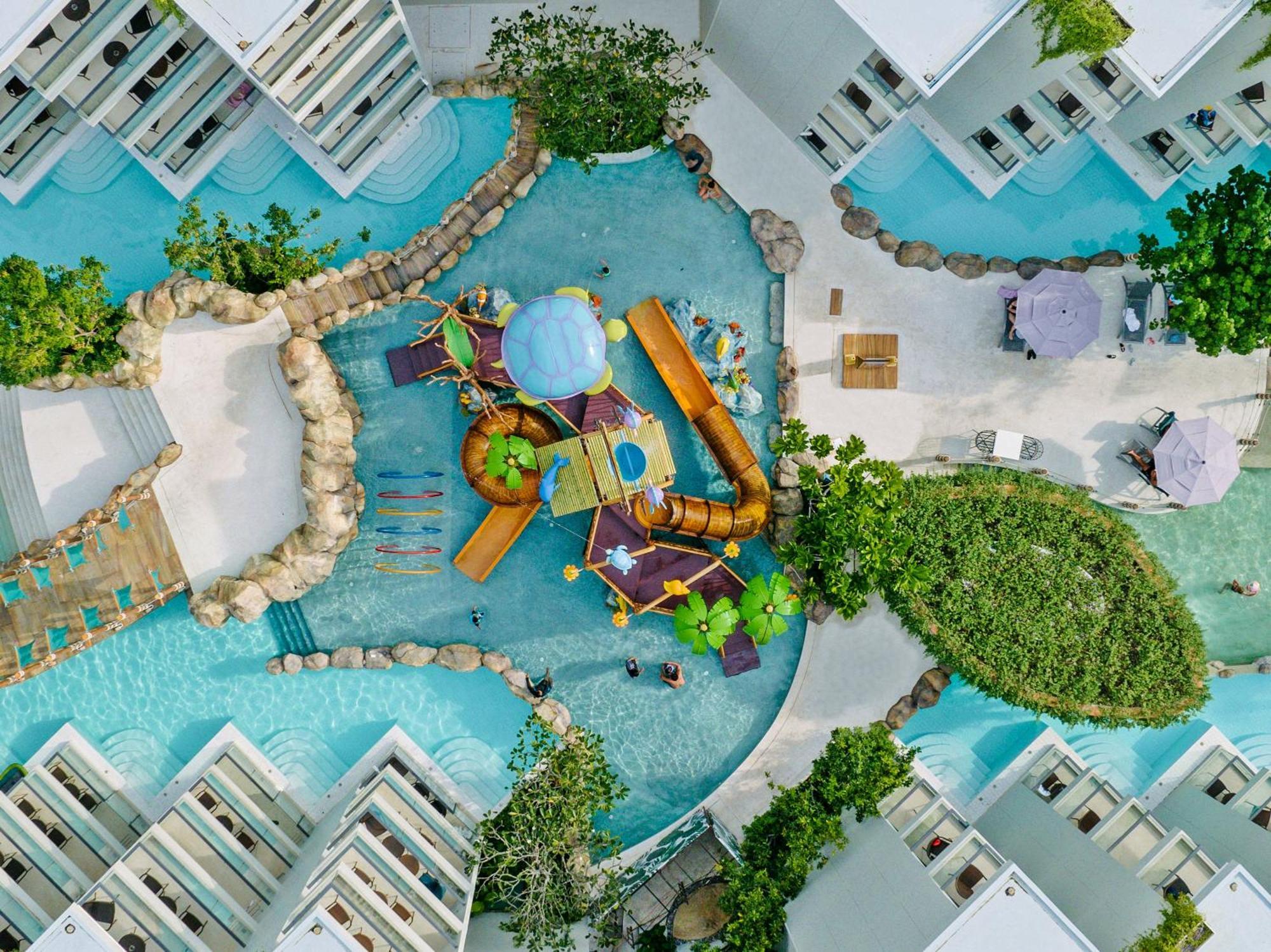 Phuket Emerald Beach Resort Karon Esterno foto
