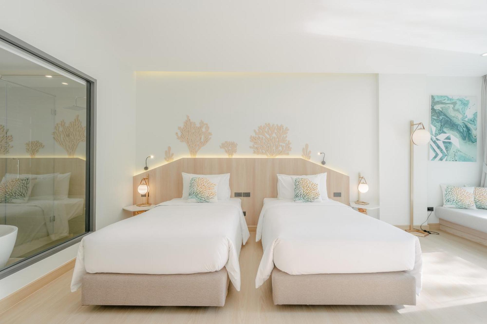 Phuket Emerald Beach Resort Karon Esterno foto