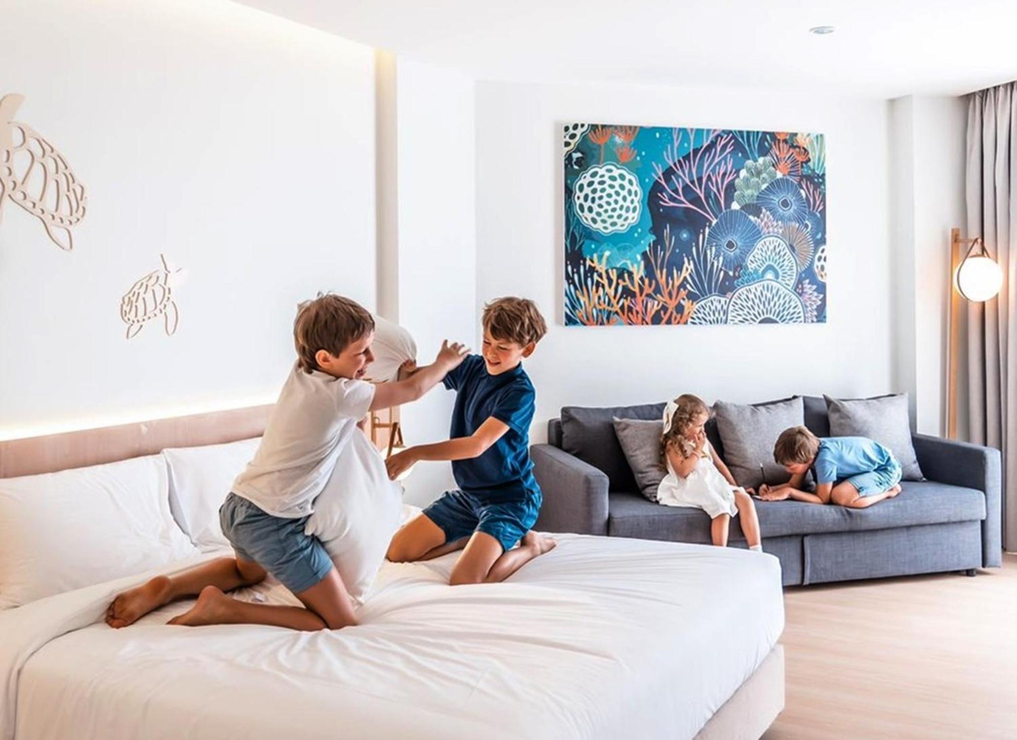 Phuket Emerald Beach Resort Karon Esterno foto